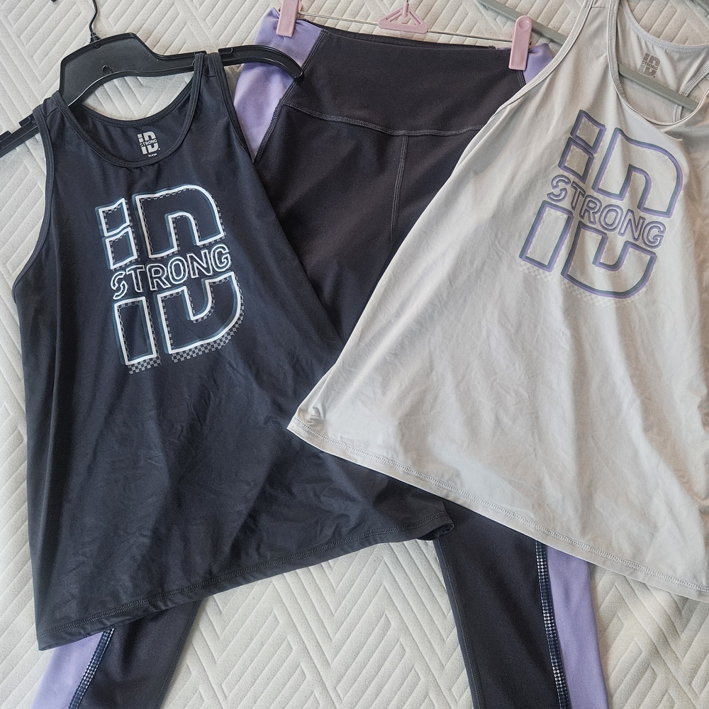 ID Strong Activewear Set in Black and Gray